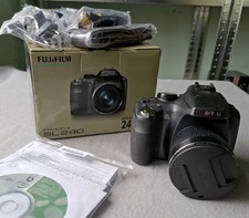 Fujifilm FinePix SL240