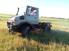 UNIMOG 424 U 1000 Agrar +Frontlader