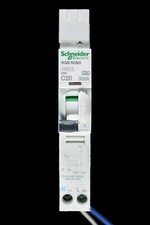 SCHNEIDER 20 AMP CURVE C 10kA