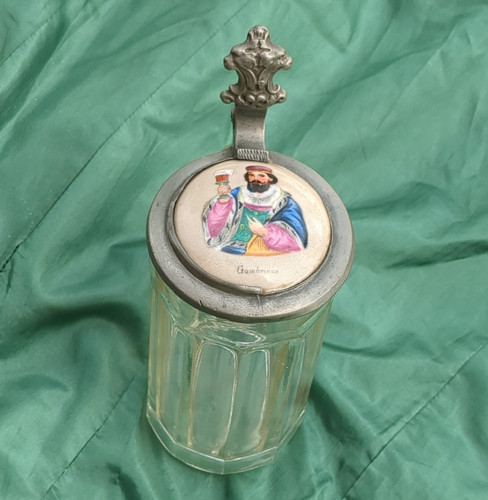 Glas bierkrug mit zinndeckel - glas-bierkrug,