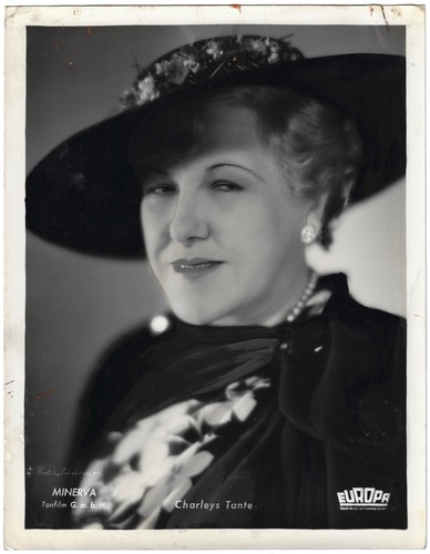 Ida wüst portrait charleys - ida,