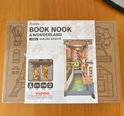 Rolife book nook - book,