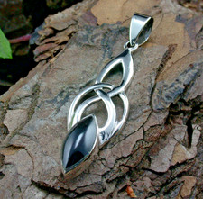 925 Silber Anhänger – großer keltischer Knoten mit Onyx • poliert • 40 mm Viking