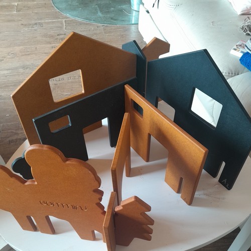 Puppenhaus aus holz - puppenhaus,