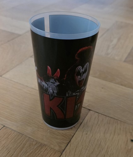 Kiss konzertbecher - ×,