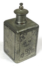 Zinnflasche 1817 Flachmann Schnapsflasche Schnupftabakflasche 4,5x4,5x9,5cmBxTxH