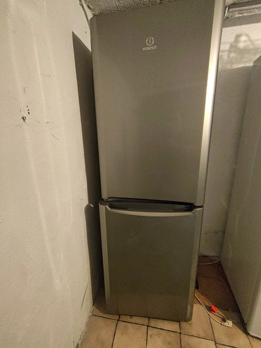 Indesit biaa - biaa, 12