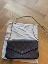 LOUIS VUITTON Pochette Felicie