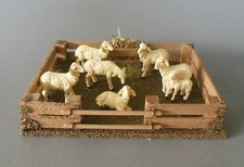 Pferch m. Raufe + 6 Schafe Höhe: 3,5cm-5cm für Figuren Größe 11 cm - 12 cm HS 1