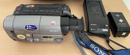 Sony video8 8mm camcorder - camcorder, pal