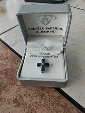 10k Weißgold Laborgefertigter blauer Saphir & Diamant Kreuz & 18 Zoll Kette 2 Gramm