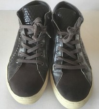 SPM Damen-Boots 40 gebraucht Schnürung  Haifischhautoptik Originalkarton