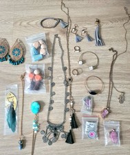 Boho Schmuckpaket Konvolut – 20 Teile – neu – Edelsteine, Quasten, Ringe, Ketten