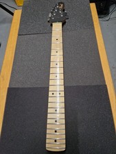 Gitarrenhals mit Mechaniken