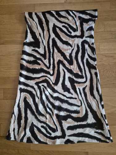 Schicker rock von asos - schicker, mit