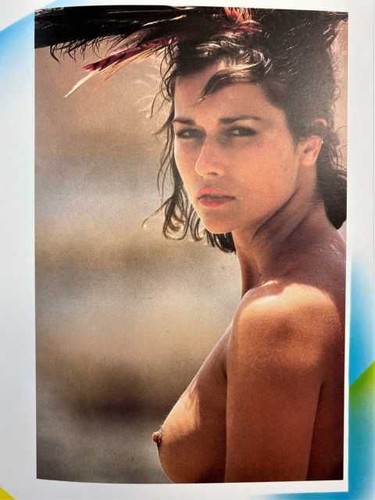 Lorieux coconuts erotica - lorieux,