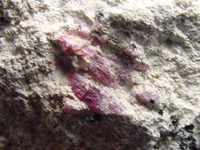 Bixbit / roter Beryll Stufe 38