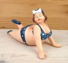 Mollige Deko Figur Badenixe