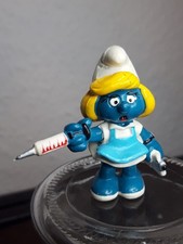 Schlumpfine Krankenschwester