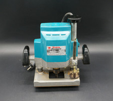 MAKITA Oberfräse 3600NB mit Anschlag im Blechkoffer kaum benutzt