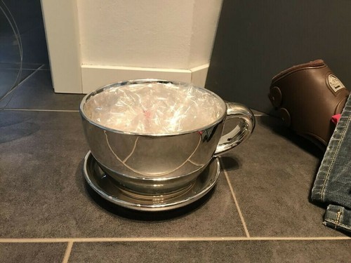 Glas mit kerzen und riesen - kerzen, 1