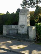 Foto 6x4 Birkin Denkmal vor