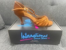 Internationale Tanzschuhe
