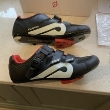 Peloton Größe UK 9 EU 43