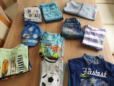 Bekleidungspaket 110 Junge 24 Teile Wendepailletten Fussball Sommer 