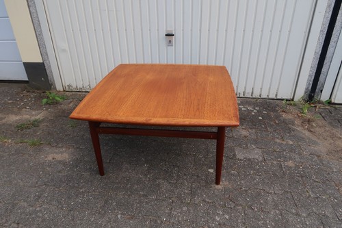 Grete jalk teak coffee table - grete,