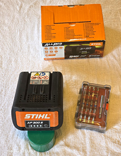 Stihl 300 akku 36v - s,