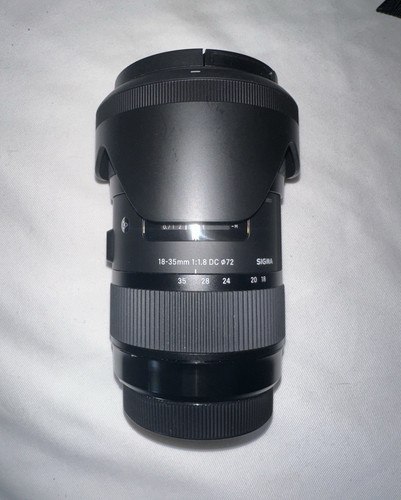 Sigma 35mm 8 - f/1,8, dc