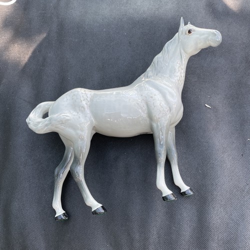 Beswick swish tail pferd - swish,