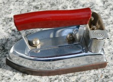 altes Bügeleisen Reise, Dekostück, aber funktioniert noch, von Cloer, 200 Watt