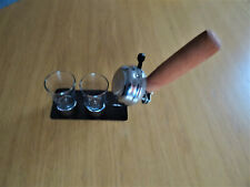 Schnapskelle mit 2 Gläsern und Klingel - unbenutzt - neuwertig