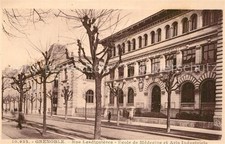 Grenoble Rue Lesdiguieres Ecole de Medecine et A