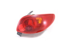 Heck Leuchte Rückleuchte Rücklicht passend für Peugeot 206 05/03- Rechts Halogen