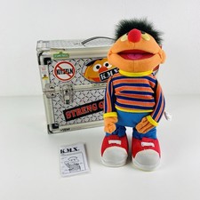 Kitzel Mich Ernie K.M.X