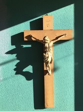 GROSSES ALTES WANDKREUZ