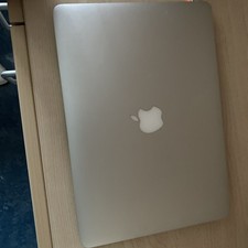 MacBook Air 13“ Mitte 2013 -