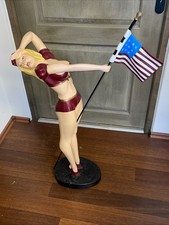American Diner Mit Flagge Sexy Girl Pin Up Figur Werbefigur Statue Skulptur USA