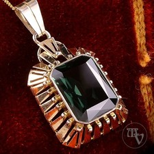 Anhänger mit grünem Spinell