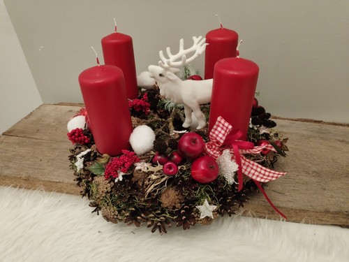 Adventskranz zapfenkranz - adventskranz,