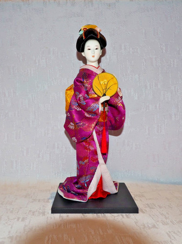 Geisha mit fächer - , figur