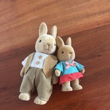 2x Bärenwald Figur Hase alt