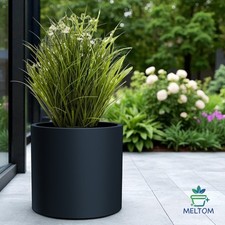 Runder Blumentopf mit Einsatz