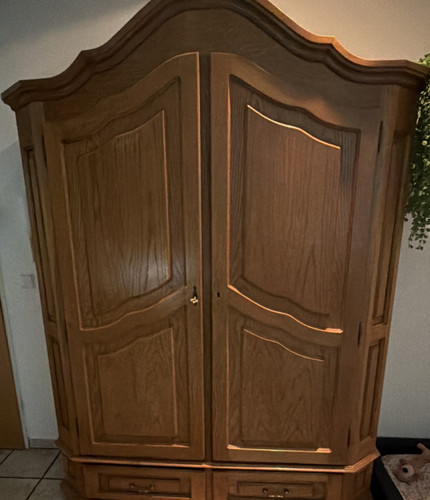 Großer kleiderschrank aus - kleiderschrank,