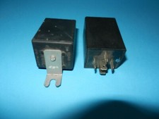 DDR Blinkgeber Relais Blinkrelais Hänger Trabant 12V 2+1(6)x21  12 V  M 2/29