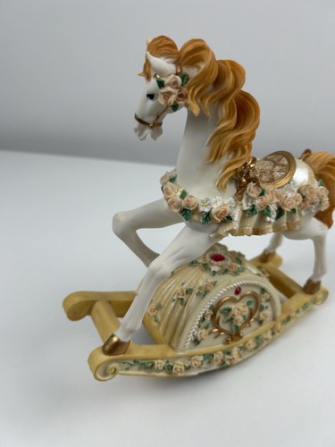 Schaukelpferd spieluhr - schaukelpferd,