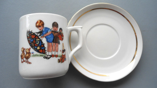 Kindertasse untertasse - &,